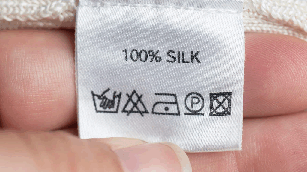 Kí hiệu giặt ủi trên quần áo là gì